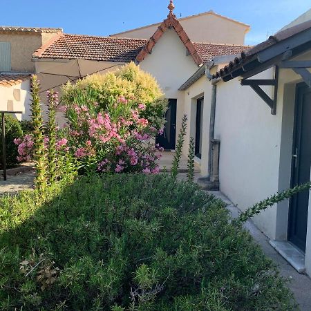 Petite Maison Pres Du Centre LʼIsle-sur-la-Sorgue Exterior foto